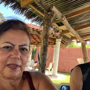 Meet your Posher, Beatriz